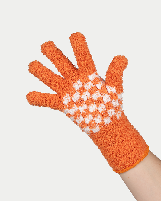 Framar Glove for mixing bleach "Puttin' On the Spritz"
